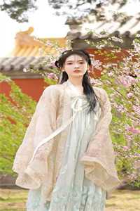 陆依霜轩辕翊