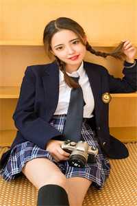 转学后，我被后桌学霸缠上了