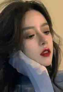 看见弹幕，资本家小姐去部队离婚