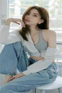 为给白月光完美婚礼，她逼我离婚