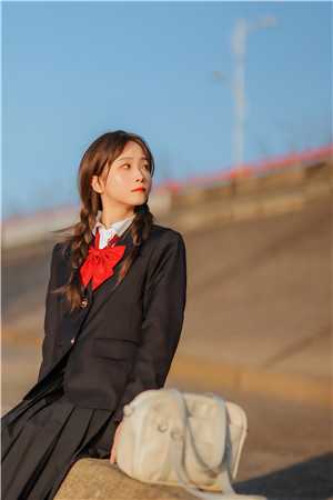 种田不如躺平，躺平抱得美人归