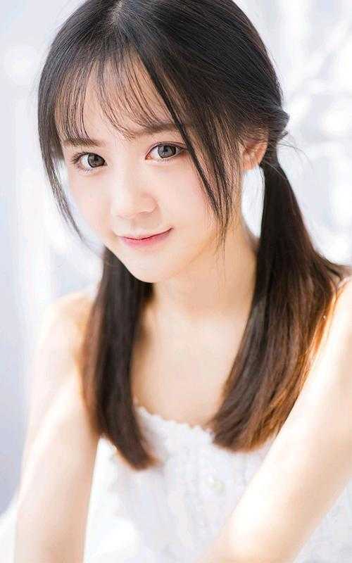 穿书后，抱紧资本家婆婆的大腿！