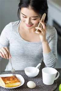 重生，暴毙主妇的枭雄之路