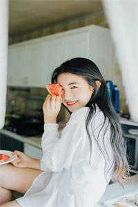 便宜老公赚钱养家，我貌美如花
