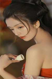 新婚夜，白月光偷听战王和她圆房